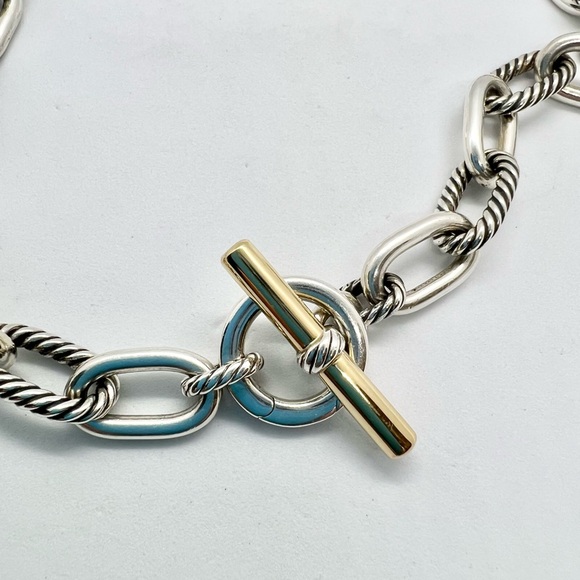 David Yurman Madison Toggle Chain Necklace with 18K Yellow Gold - Picture 11 of 13